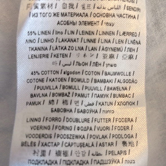 Adorable Guess linen blend tie up/zipper shorts - Picture 8 of 9